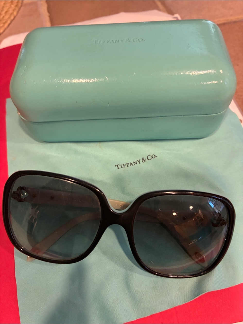 Tiffany & Co. Black Oversized Women's Sunglasses with Tiffany Mint Case